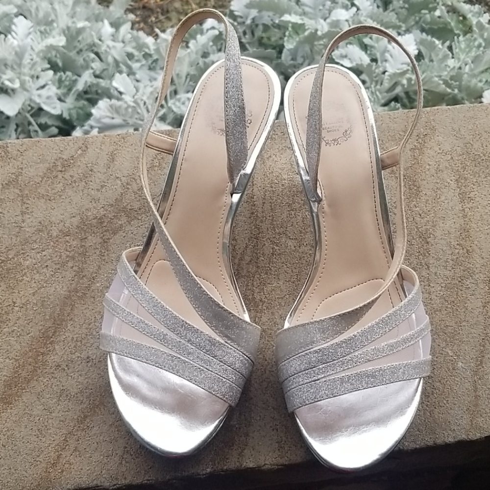 I.Miller sliver heels